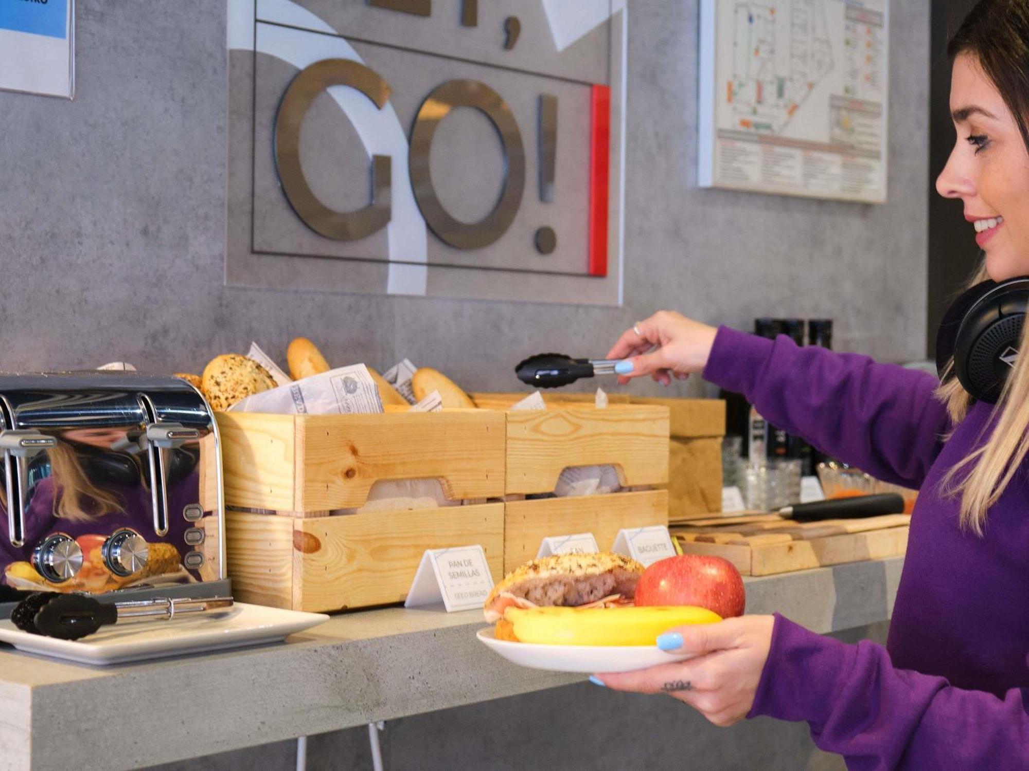 Ibis Budget Bilbao City Экстерьер фото